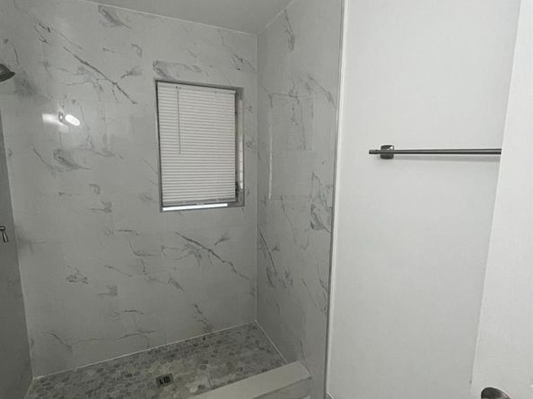688 NW 21st St, Pompano Beach FL 33060