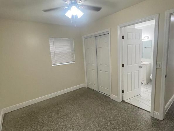 688 NW 21st St, Pompano Beach FL 33060