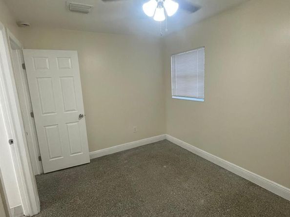 688 NW 21st St, Pompano Beach FL 33060