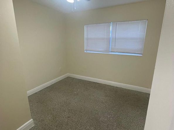 688 NW 21st St, Pompano Beach FL 33060