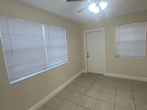 688 NW 21st St, Pompano Beach FL 33060