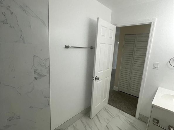 688 NW 21st St, Pompano Beach FL 33060