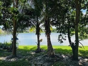 6075 Adriatic Way, Greenacres FL 33413