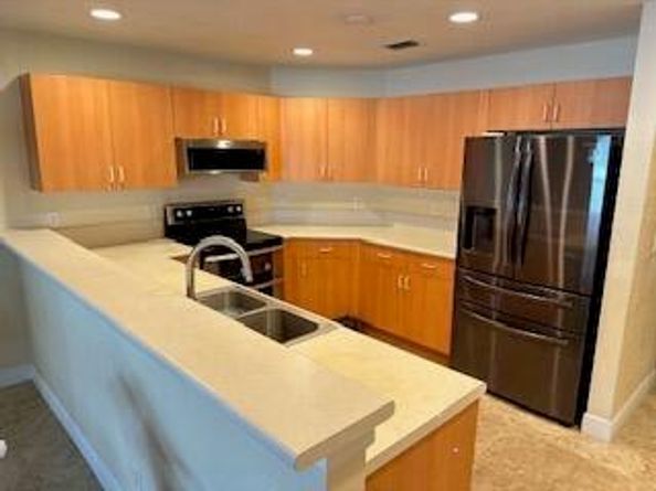 6075 Adriatic Way, Greenacres FL 33413