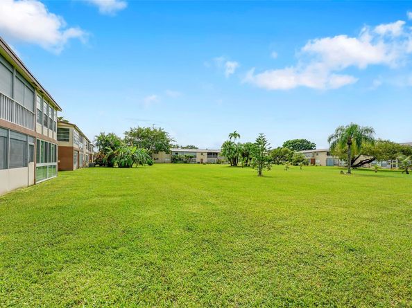 7355 NW 4th Pl 107, Margate FL 33063