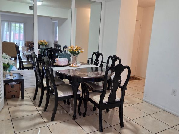 4152 Inverrary Dr 310, Lauderhill FL 33319