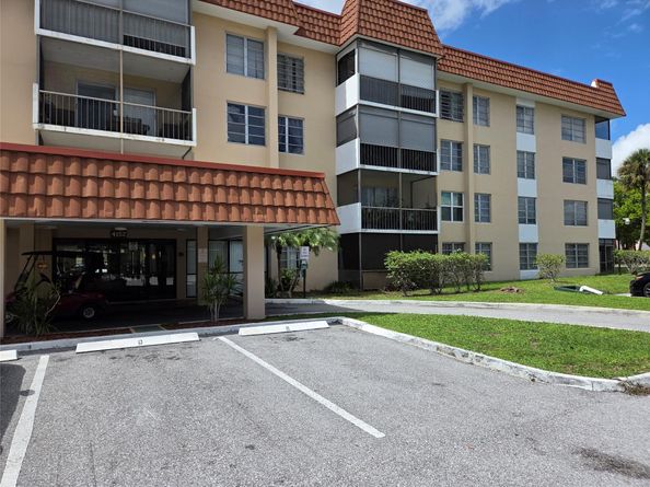 4152 Inverrary Dr 310, Lauderhill FL 33319