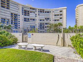100 Ocean Trail Way 305, Jupiter FL 33477