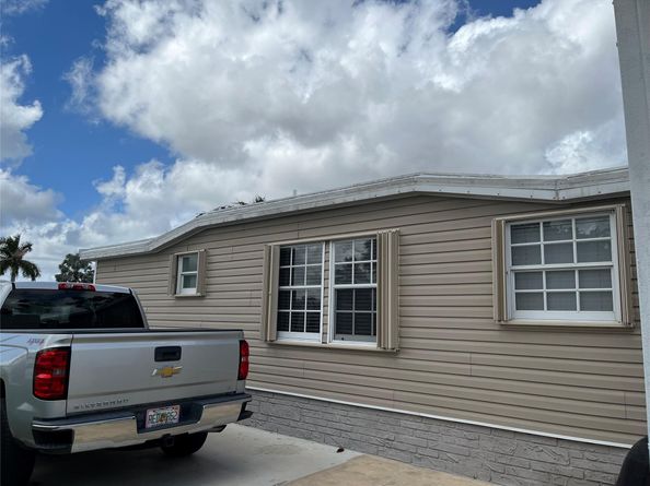 2228 SW 83rd Ter, Davie FL 33324