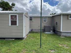 2228 SW 83rd Ter, Davie FL 33324