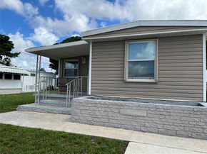 2228 SW 83rd Ter, Davie FL 33324