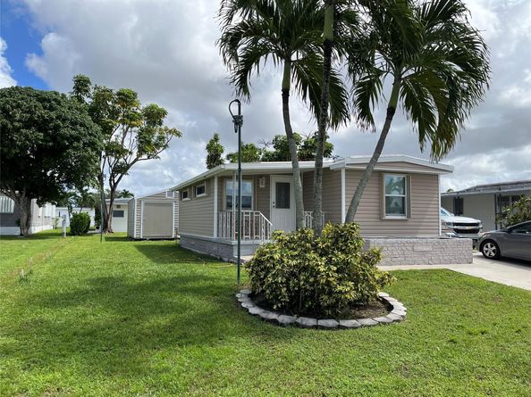 2228 SW 83rd Ter, Davie FL 33324