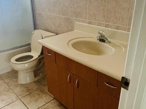 5111 W Oakland Park Blvd 306, Lauderdale Lakes FL 33313