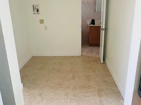 5111 W Oakland Park Blvd 306, Lauderdale Lakes FL 33313