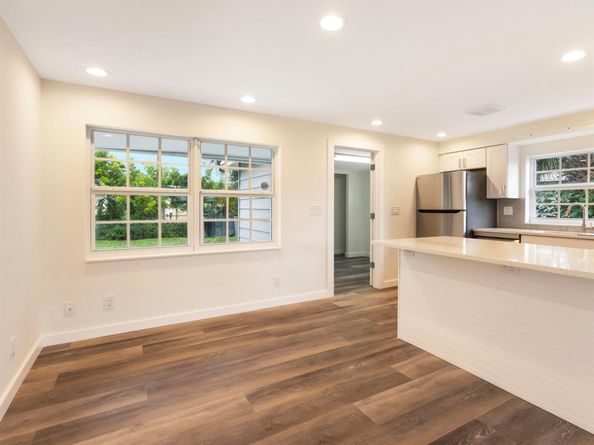 359 Garden Boulevard, Palm Beach Gardens FL 33410