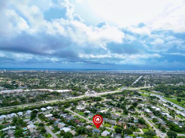 359 Garden Boulevard, Palm Beach Gardens FL 33410