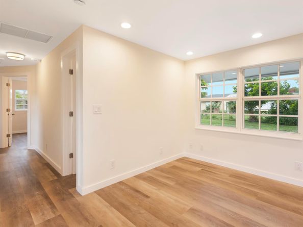 359 Garden Boulevard, Palm Beach Gardens FL 33410