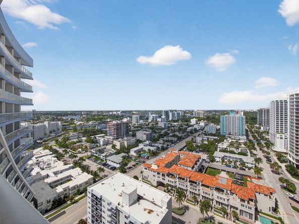 3101 Bayshore Drive Drive 2106, Fort Lauderdale FL 33304