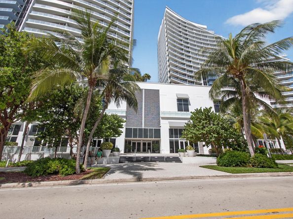 3101 Bayshore Drive Drive 2106, Fort Lauderdale FL 33304