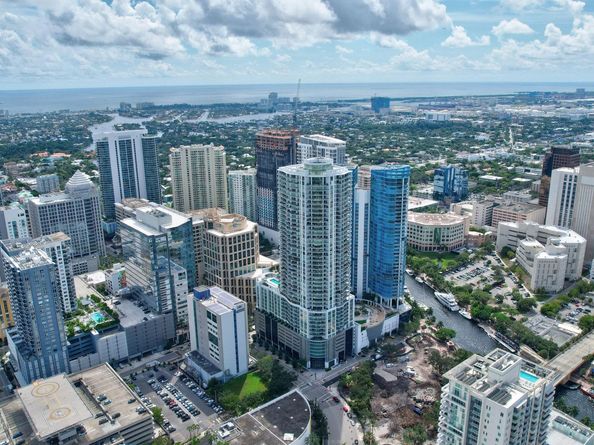 100 E Las Olas Blvd 4301, Fort Lauderdale FL 33301