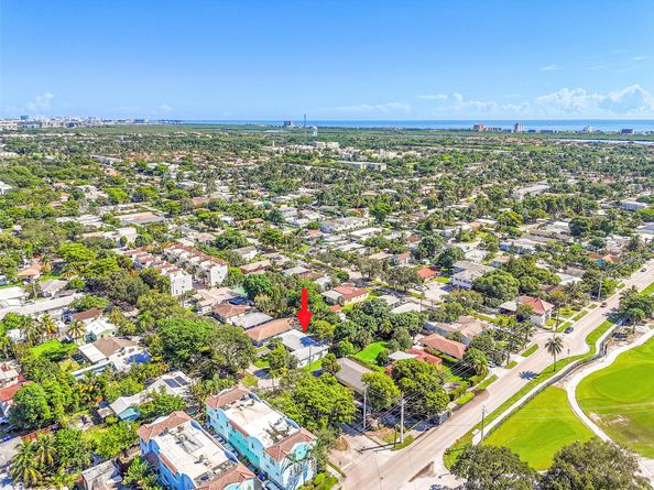 917 N 17th Ave, Hollywood FL 33020