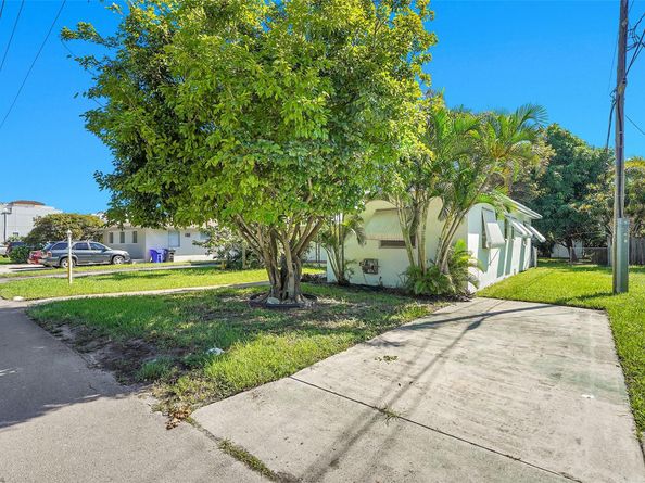917 N 17th Ave, Hollywood FL 33020