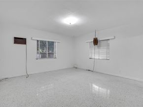 917 N 17th Ave, Hollywood FL 33020