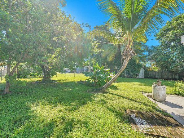 917 N 17th Ave, Hollywood FL 33020