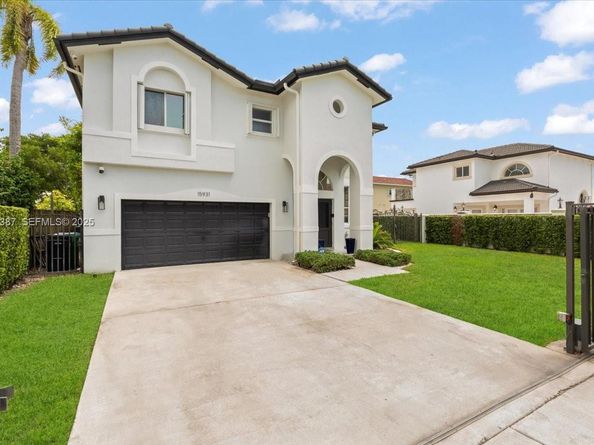 15931 SW 61st Lane, Miami FL 33193