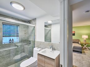 2020 Washington Street 18, Hollywood FL 33020