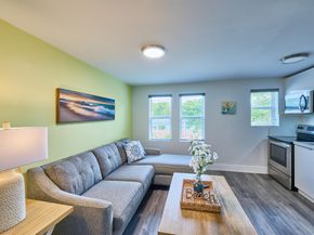 2020 Washington Street 18, Hollywood FL 33020