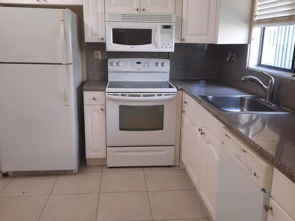 15217 Lakes Of Delray Boulevard 90, Delray Beach FL 33484