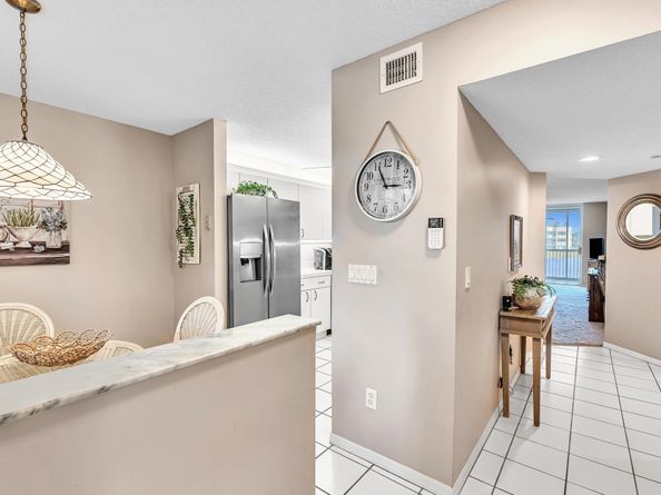 7512 N Devon Dr 210, Tamarac FL 33321