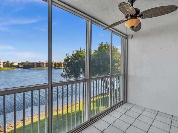 7512 N Devon Dr 210, Tamarac FL 33321