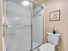 7512 N Devon Dr 210, Tamarac FL 33321