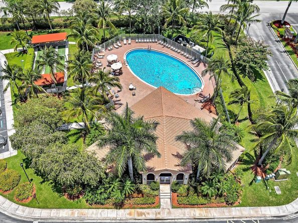 7512 N Devon Dr 210, Tamarac FL 33321