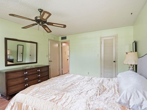 3000 NW 48th Terrace 130, Lauderdale Lakes FL 33313