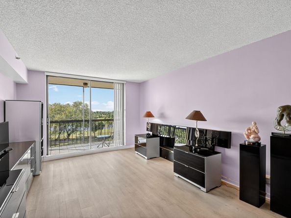 5301 Fountains Drive S 501, Lake Worth FL 33467