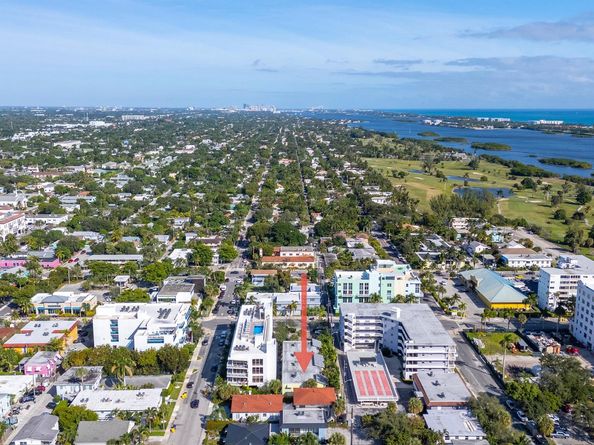 111 Lake Avenue 8, Lake Worth Beach FL 33460