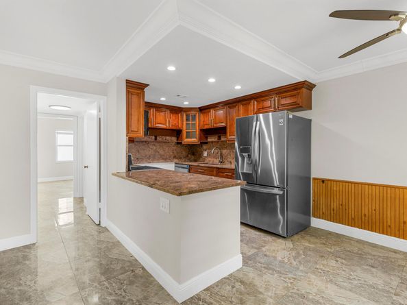 111 Lake Avenue 8, Lake Worth Beach FL 33460