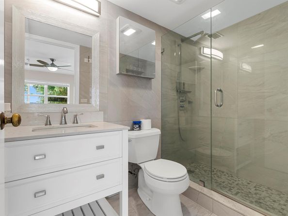 111 Lake Avenue 8, Lake Worth Beach FL 33460