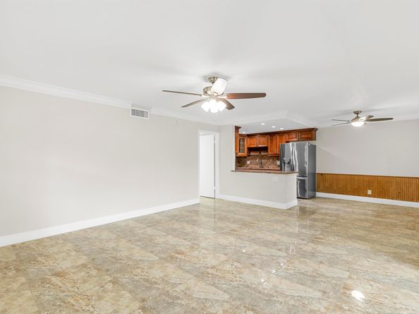 111 Lake Avenue 8, Lake Worth Beach FL 33460