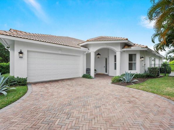 2951 Twin Oaks Way, Wellington FL 33414