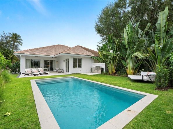 2951 Twin Oaks Way, Wellington FL 33414