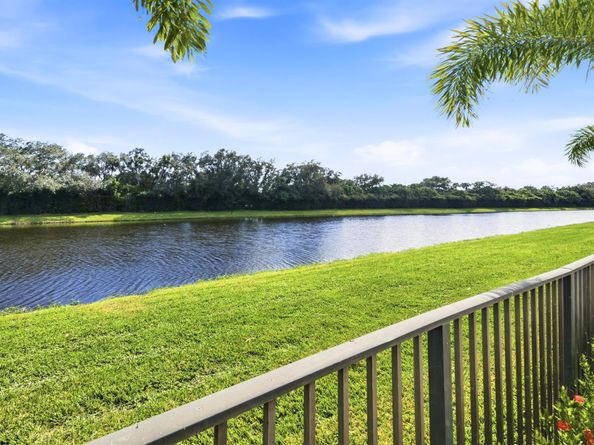 328 Vizcaya Drive, Palm Beach Gardens FL 33418