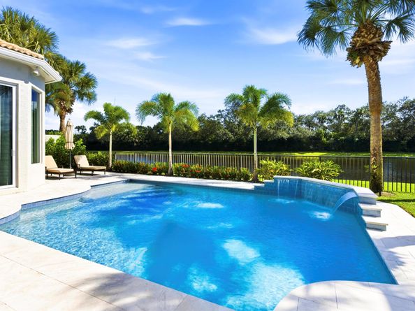 328 Vizcaya Drive, Palm Beach Gardens FL 33418