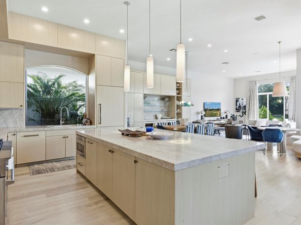 328 Vizcaya Drive, Palm Beach Gardens FL 33418