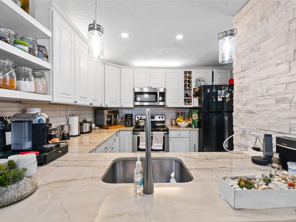 3387 Cocoplum Cir 3387, Pompano Beach FL 33063