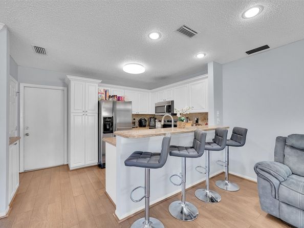 10615 NW 12th Ct, Plantation FL 33322