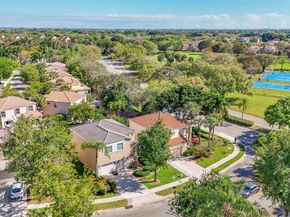 10615 NW 12th Ct, Plantation FL 33322